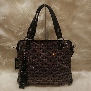 Chic Black and Silver Geometric Shoulder Bag